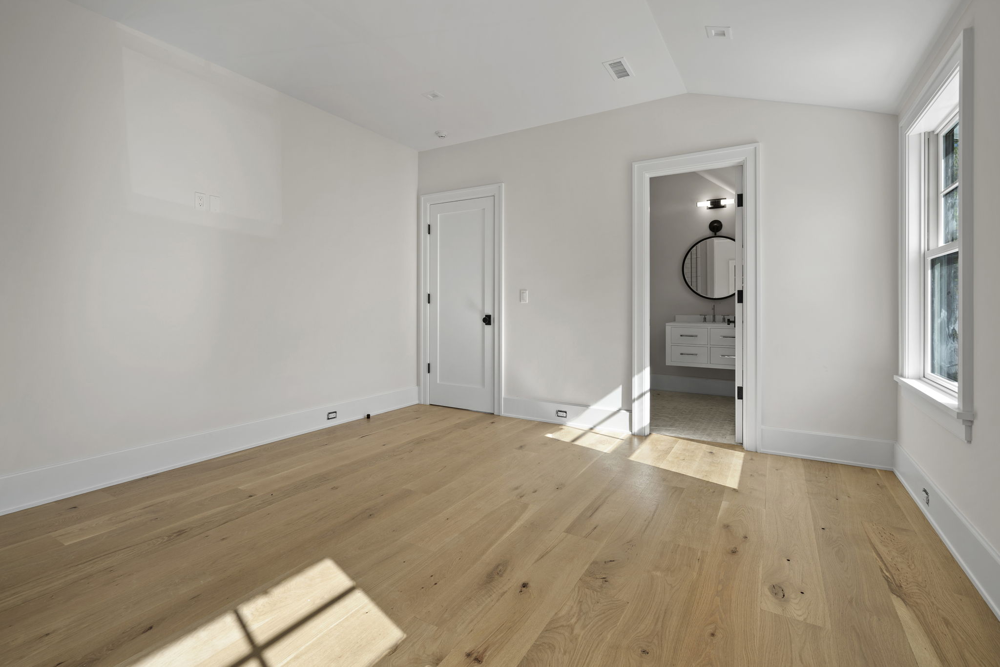  61 Harrison St, Sag Harbor, NY 11963, US Photo 10