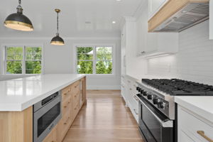  61 Harrison St, Sag Harbor, NY 11963, US Photo 22