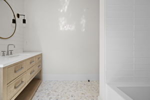  61 Harrison St, Sag Harbor, NY 11963, US Photo 19