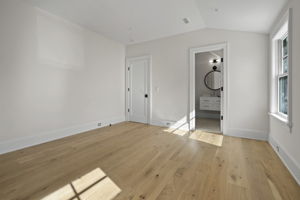  61 Harrison St, Sag Harbor, NY 11963, US Photo 9