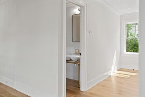  61 Harrison St, Sag Harbor, NY 11963, US Photo 23