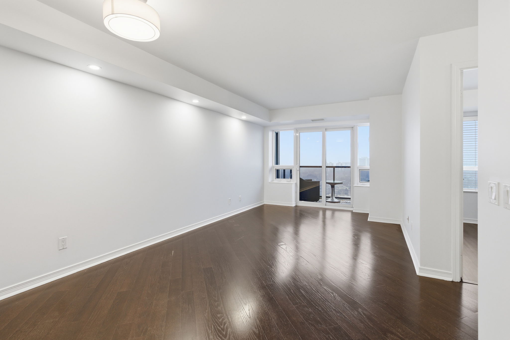 Property in Toronto — delivered property photograph 9