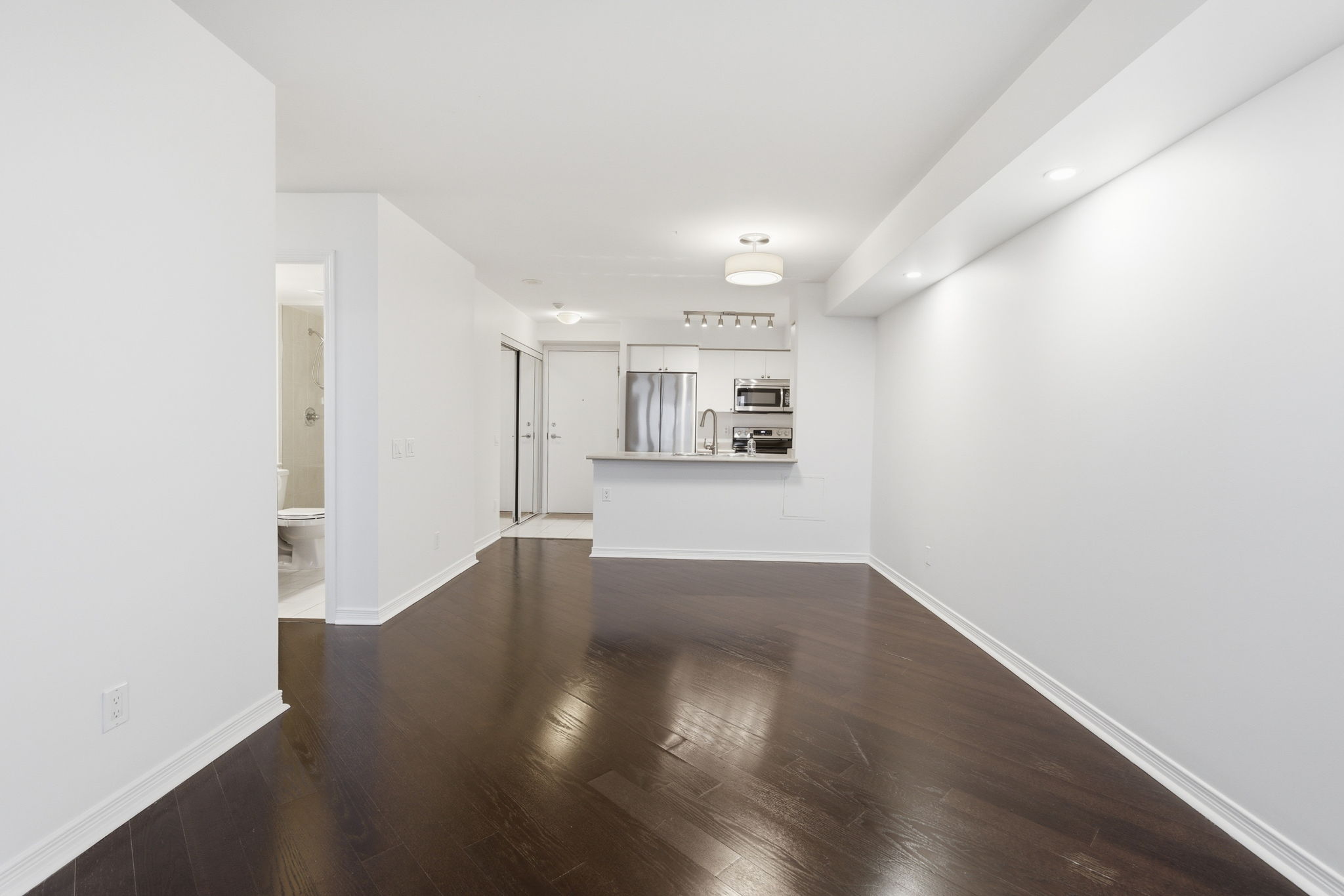 Property in Toronto — delivered property photograph 11