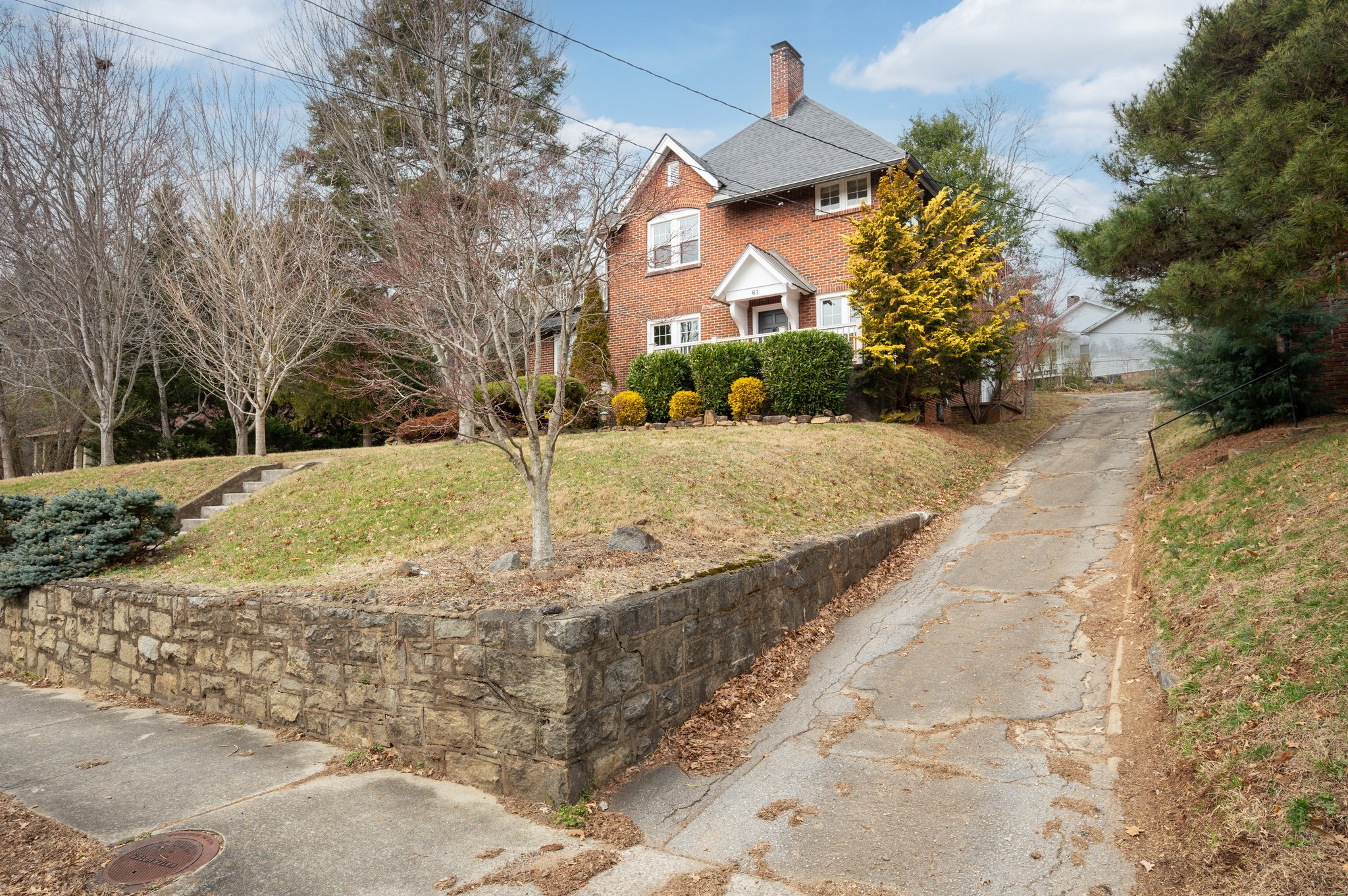 55 Hornot Cir, Asheville, NC 28806, USA Photo 7