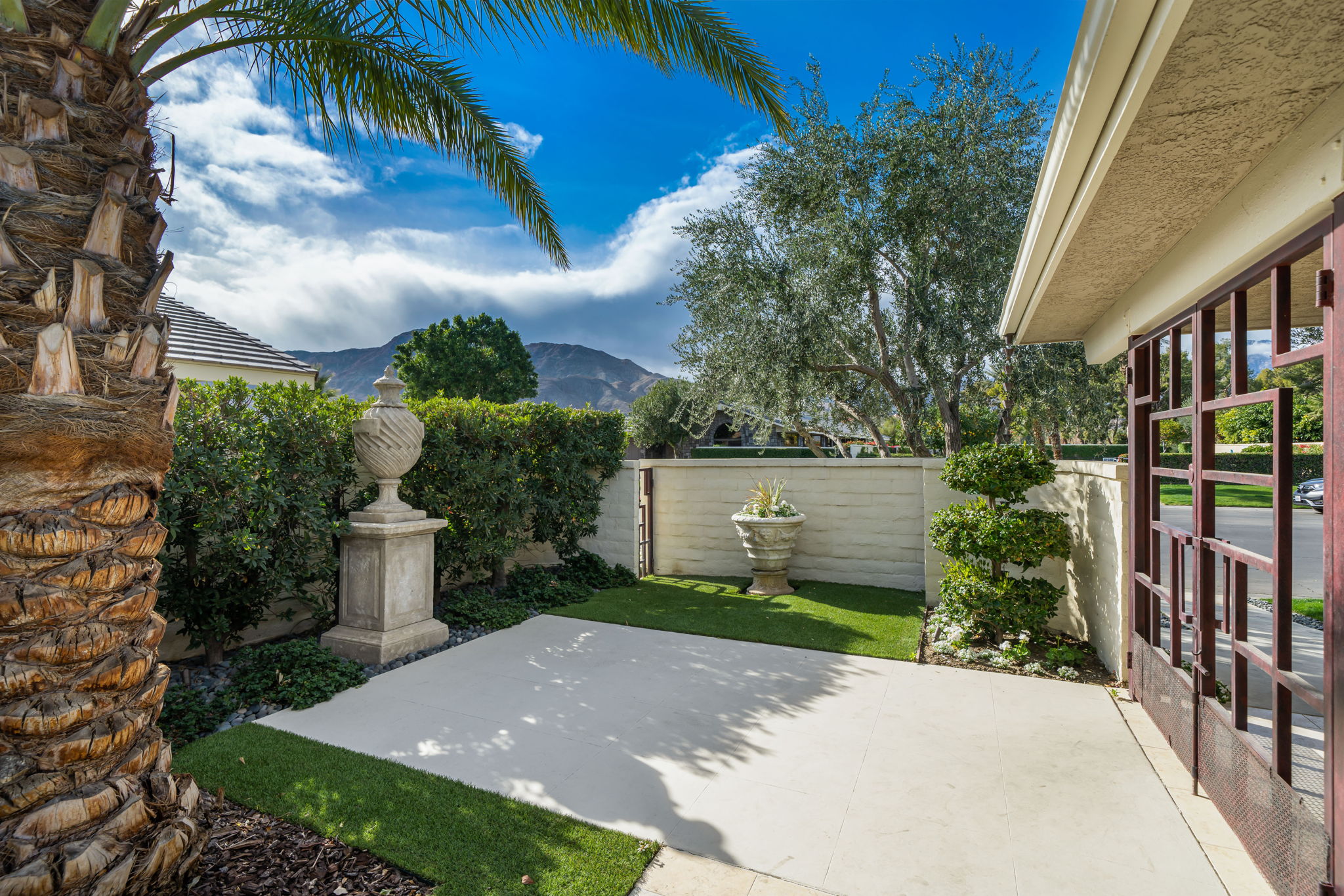 61 Mayfair Dr, Rancho Mirage, CA 92270, USA Photo 12