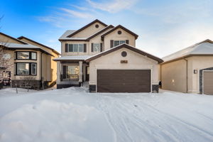 61 Purple Sage Cres - Exterior-1