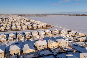 61 Purple Sage Cres - Exterior-13