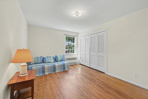 2nd Bedroom, double closet
