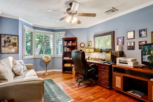Bedroom/Office