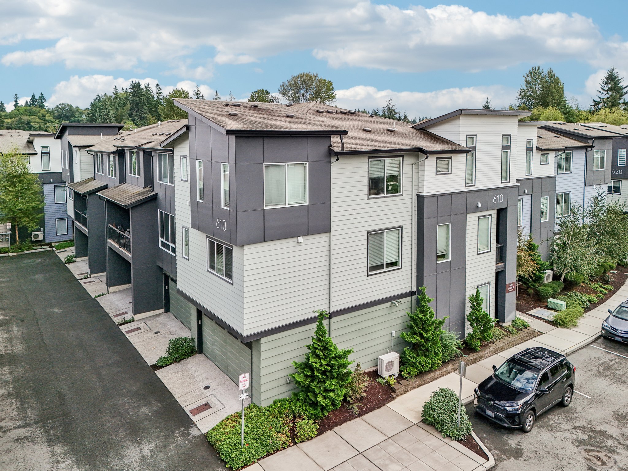 237th Pl SE B-S0210-038.jpg