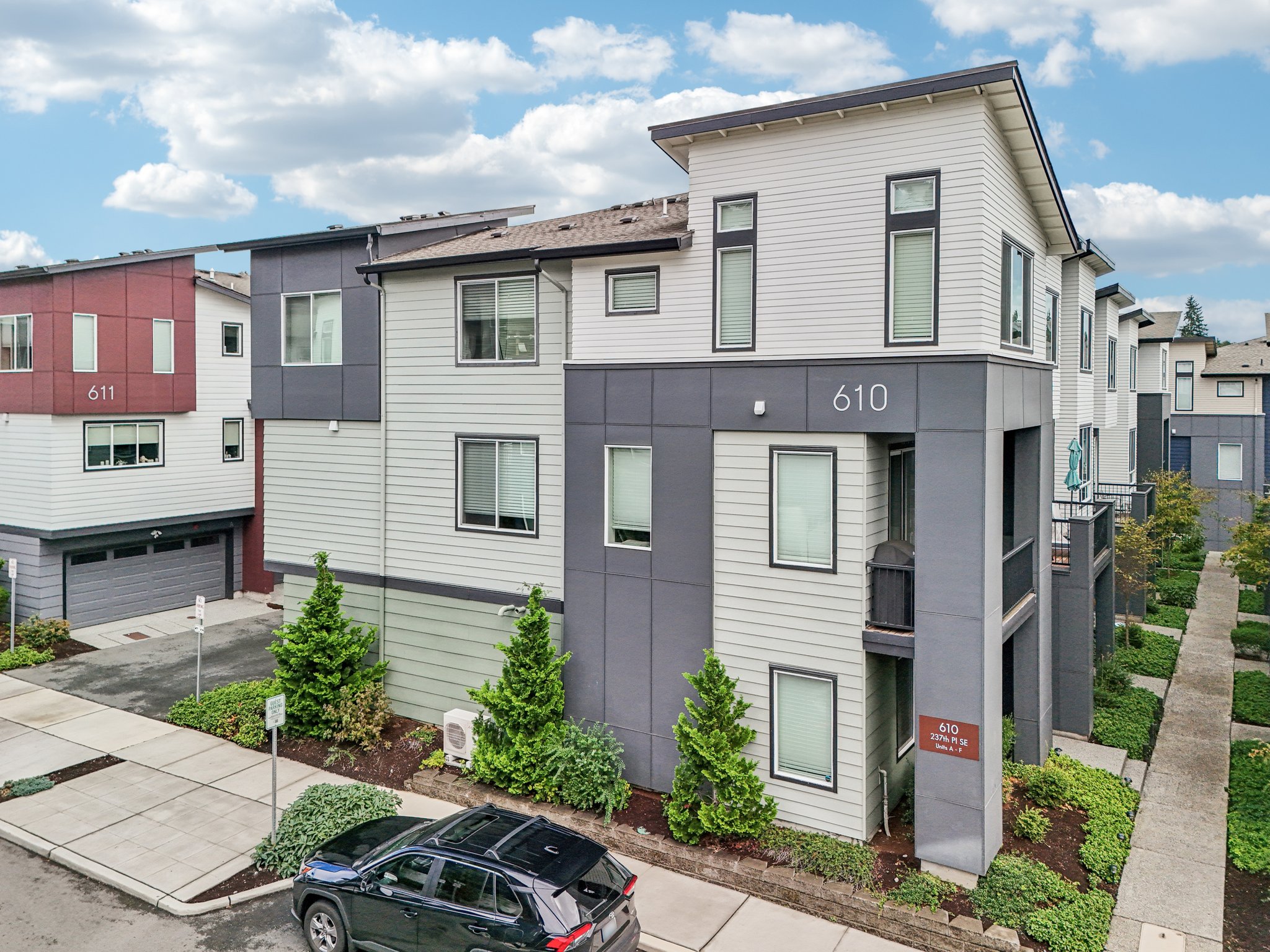 237th Pl SE B-S0210-039.jpg