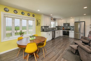 08-Dining Room