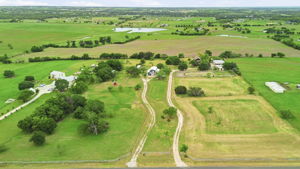  Photo 0