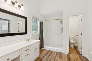 Local_Flavor_Films-610_Golden_Meadows_Ln_Suwanee_GA-201.jpg