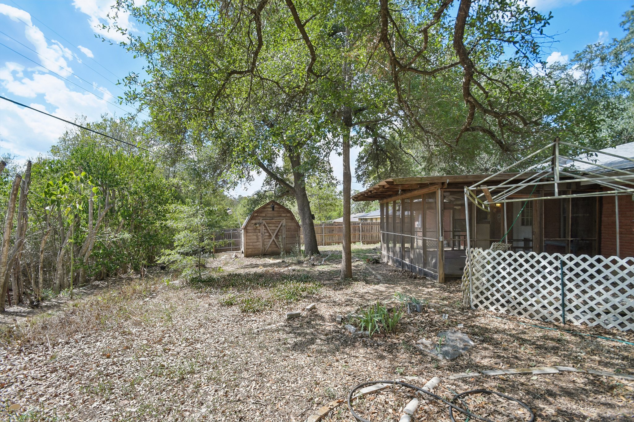 Mogonye Ln-S1209-035.jpg
