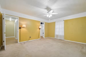 Mogonye Ln-S1209-020.jpg