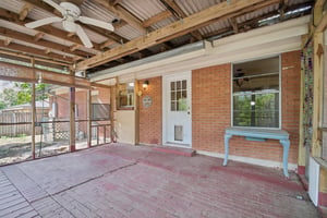 Mogonye Ln-S1209-030.jpg