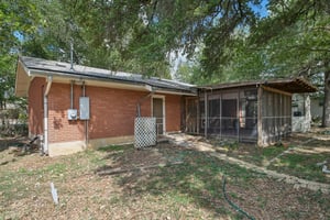 Mogonye Ln-S1209-032.jpg