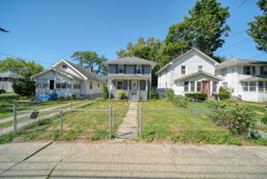  Photo 0