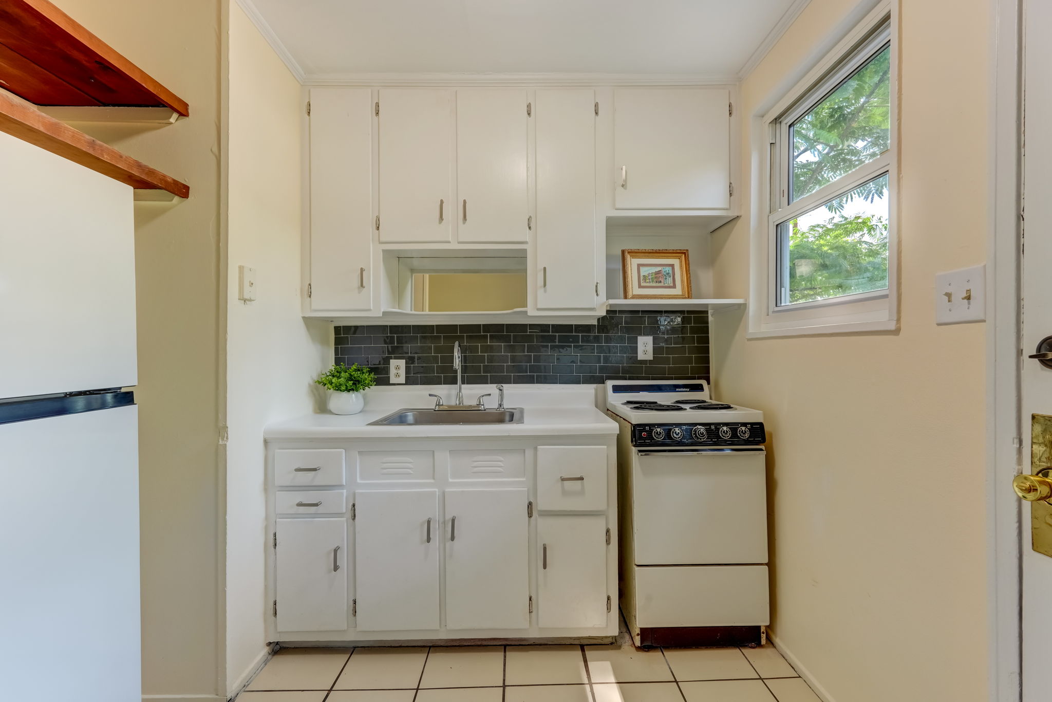 Kitchen - Laundry