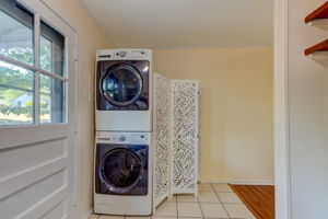 Kitchen - Laundry