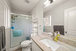  Photo 23