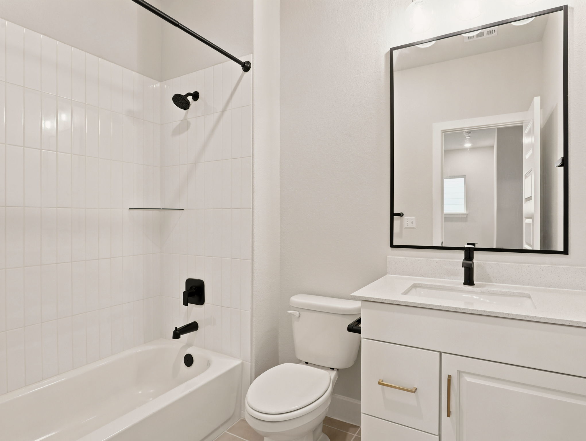 Upstairs Secondary Bathroom