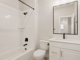 Upstairs Secondary Bathroom