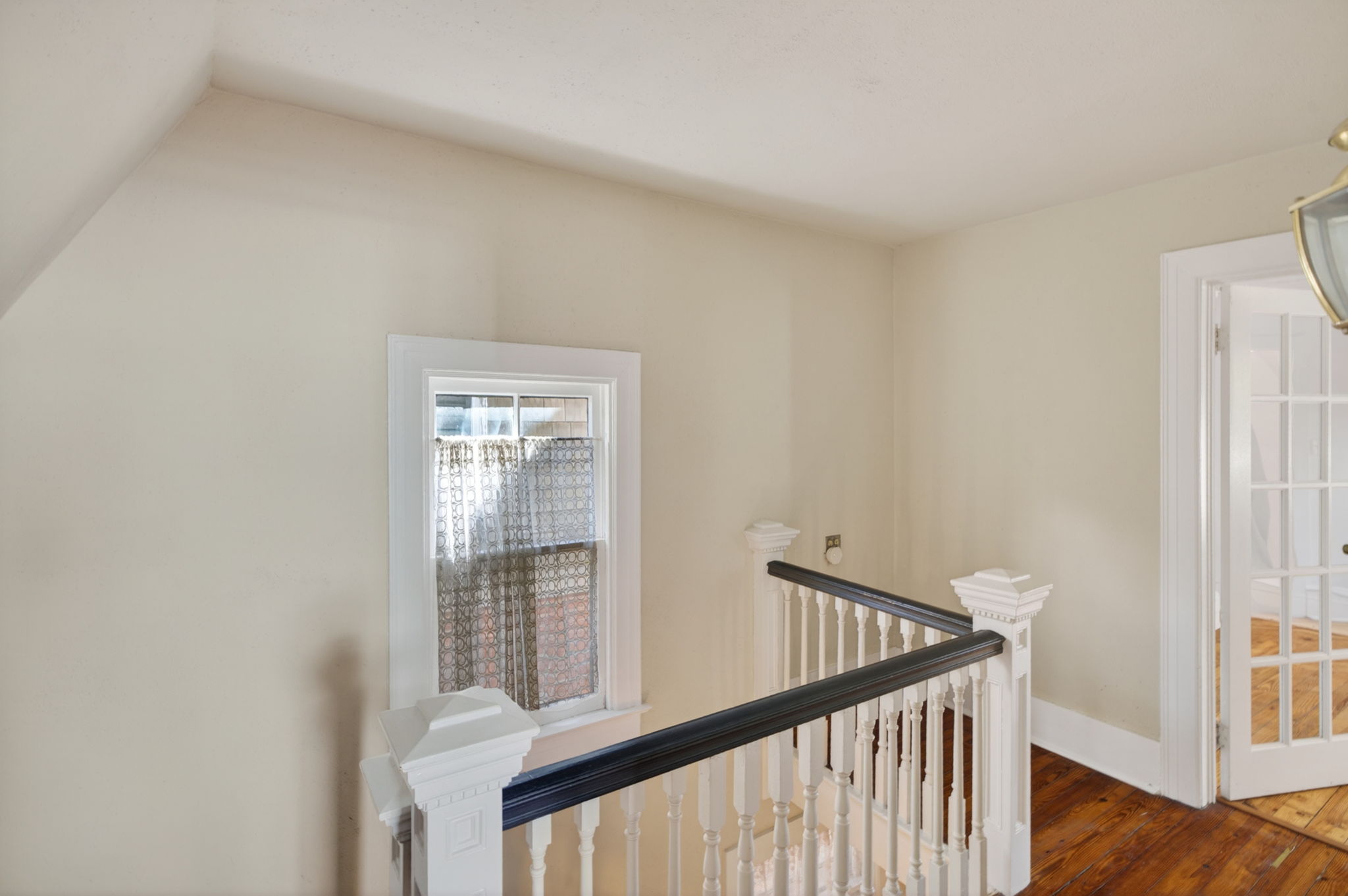 3rd floor landing/hallway