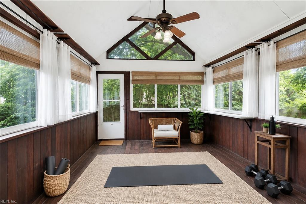virtually staged enclosed deck