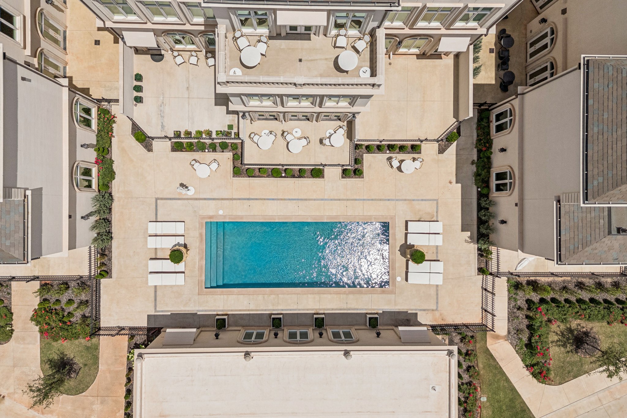 6100 NW Grand Blvd 6107_001 (3).jpg