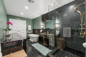 6100 NW Grand Blvd 6107_039.jpg