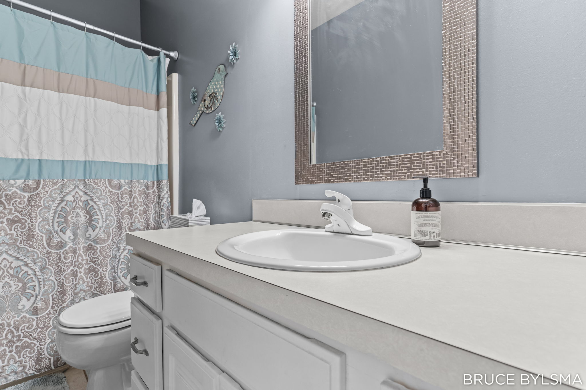  Photo 44