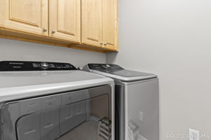  Photo 35