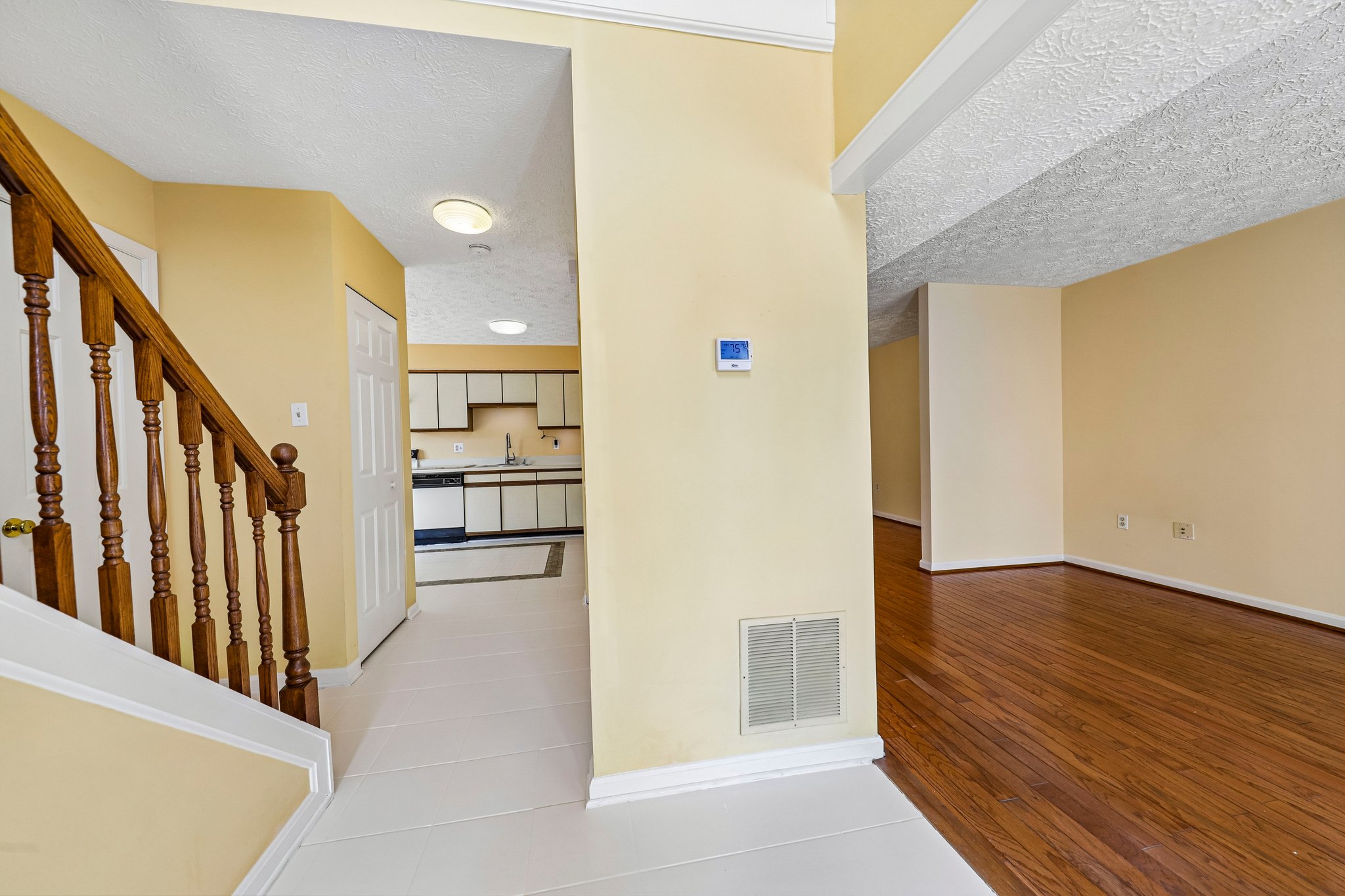 6100B Hoskins Hollow Cir-S1809-004.jpg