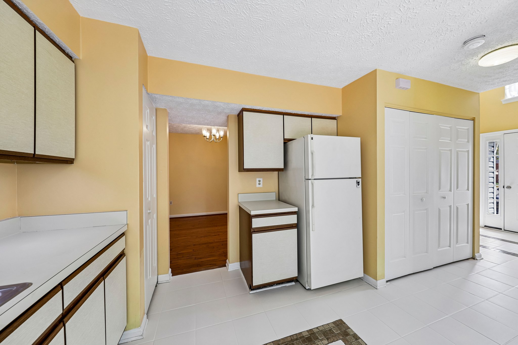 6100B Hoskins Hollow Cir-S1809-017.jpg