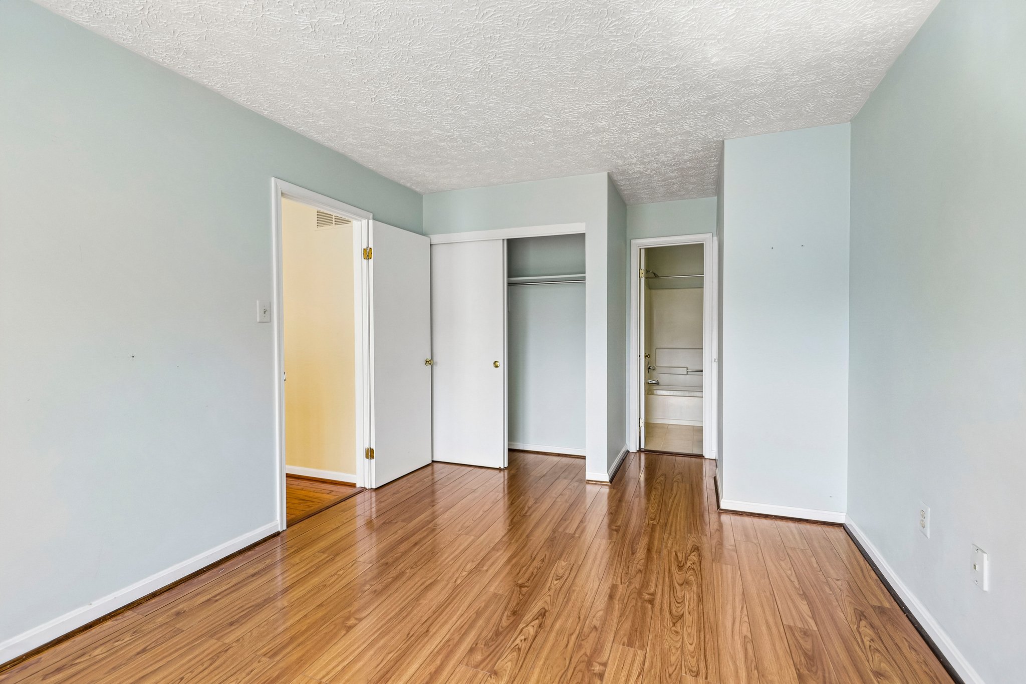 6100B Hoskins Hollow Cir-S1809-025.jpg