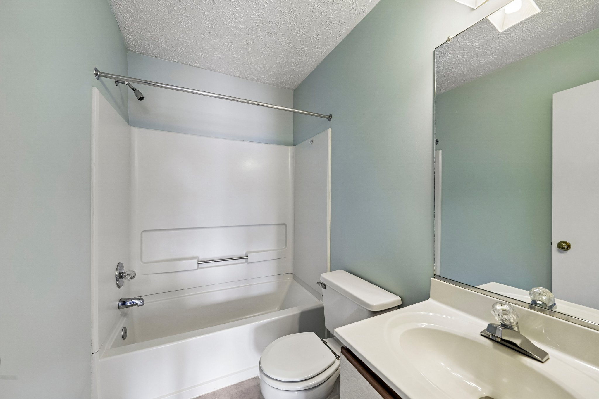 6100B Hoskins Hollow Cir-S1809-027.jpg