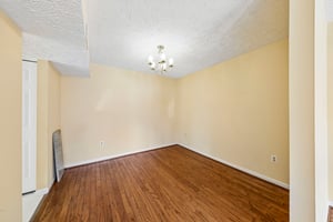 6100B Hoskins Hollow Cir-S1809-010.jpg