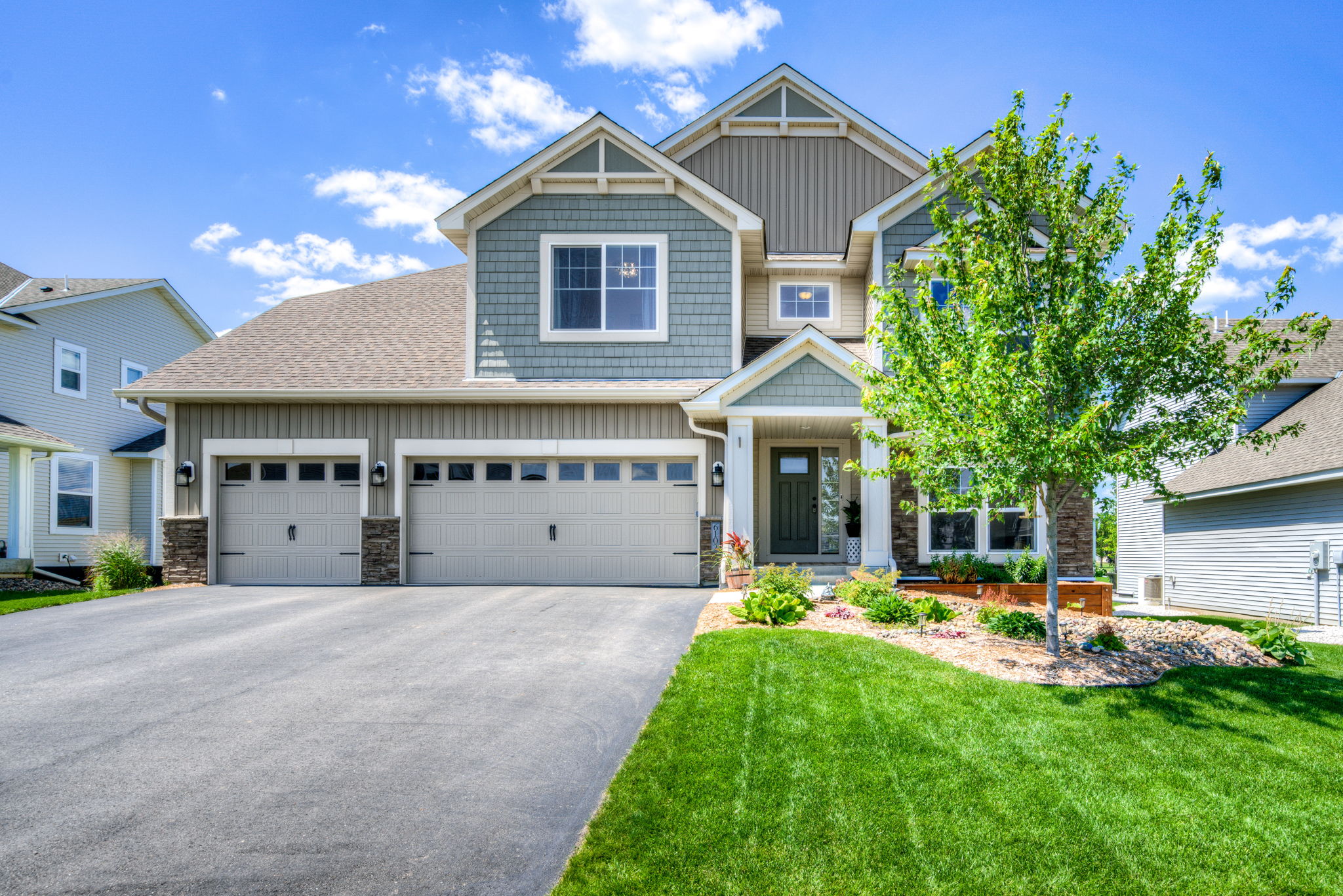 6102 158th Street West, Apple Valley, MN 55124, US