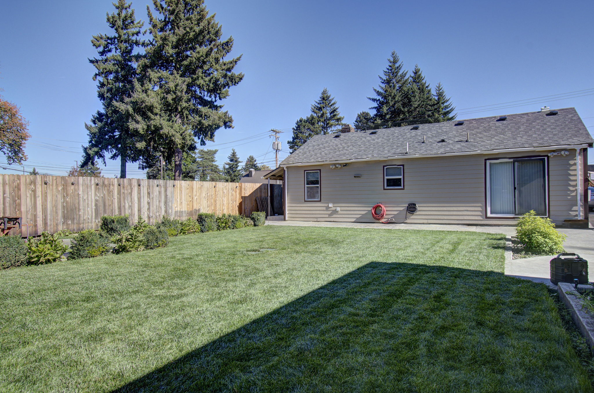 04 backyard 4