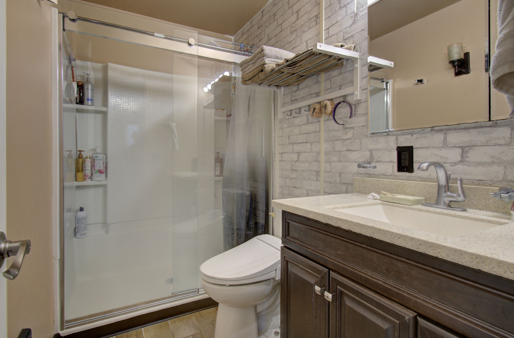 03 bathroom