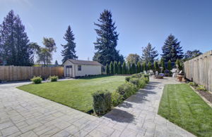 04 backyard