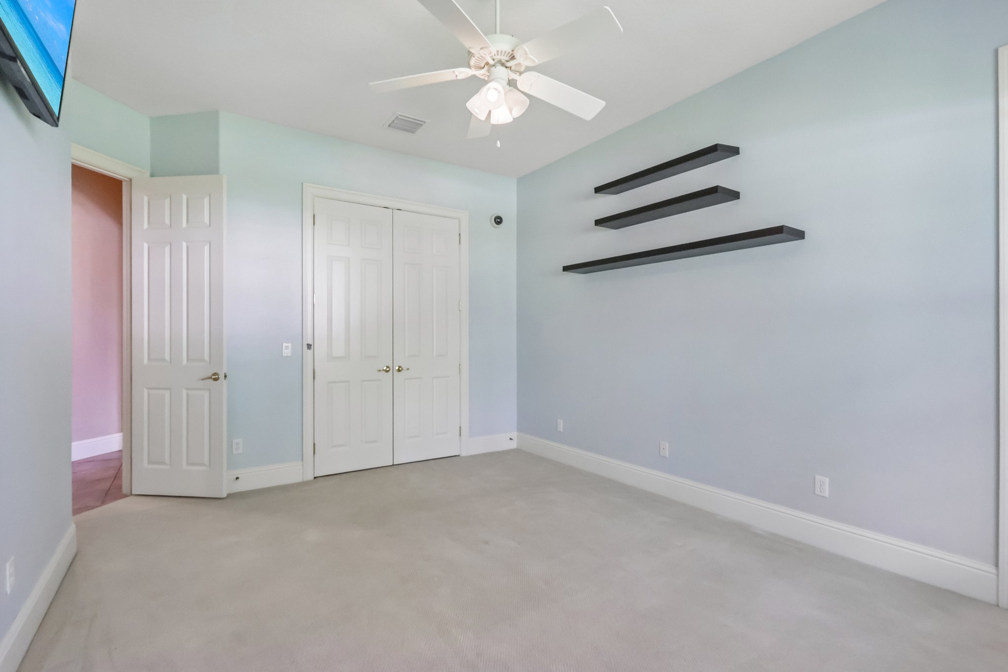 S Hampshire Ct-S1608-024.jpg