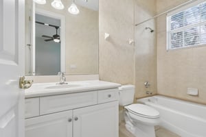 S Hampshire Ct-S1608-028.jpg