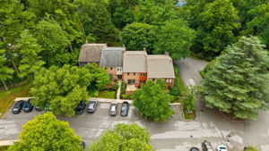 Buckingham Manor 2