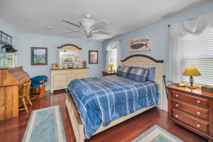 Master Bedroom1b
