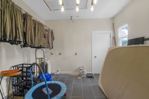  Photo 31