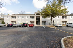 Welcome to 6106 Maggies Circle Unit 112