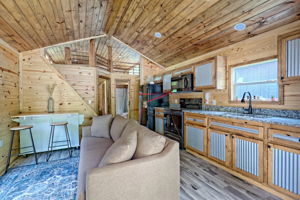  Photo 44